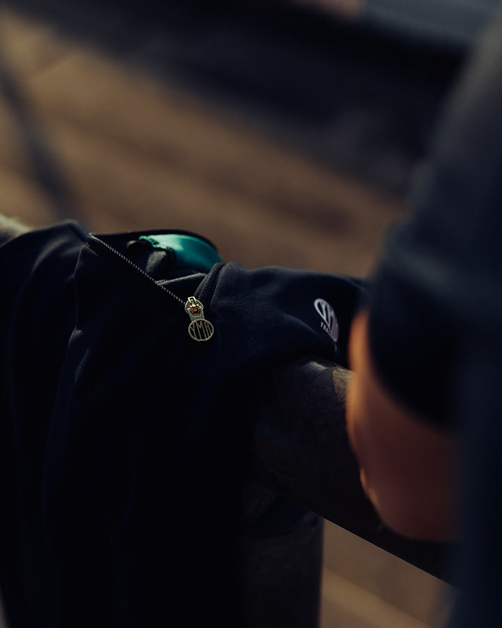 Åsunden Men's Half Zip Navy/Warm Green Hoodie YMR Track Club