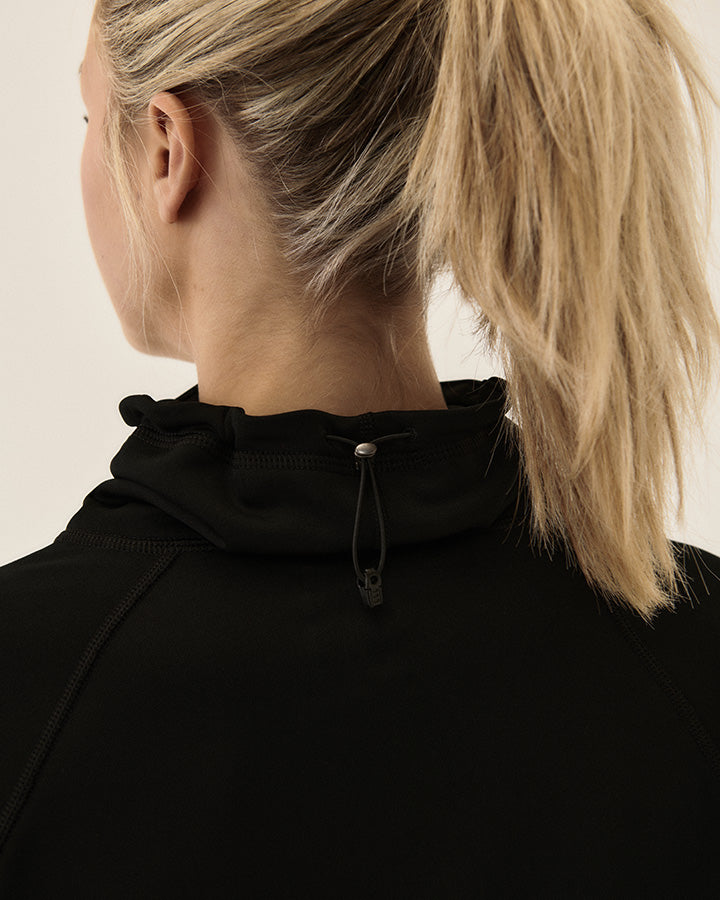 Åsunden Lds Funnel Neck Black Long Sleeve YMR Track Club