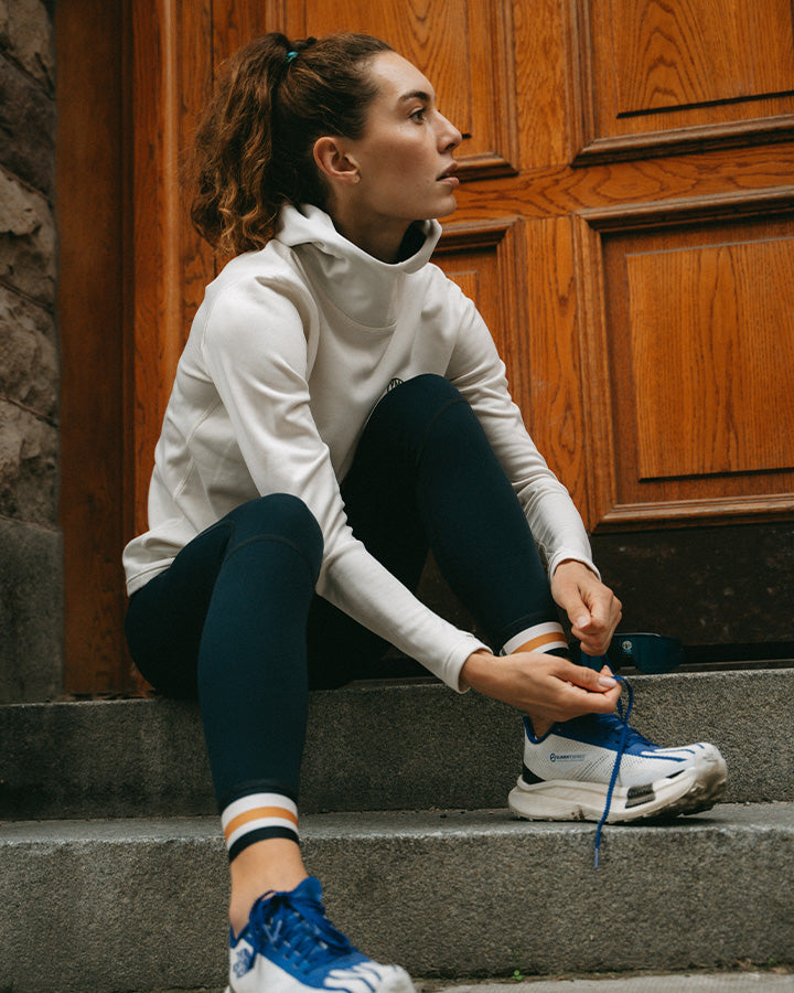 Åsunden Ladies Hoodie Off-white/ Navy YMR Track Club