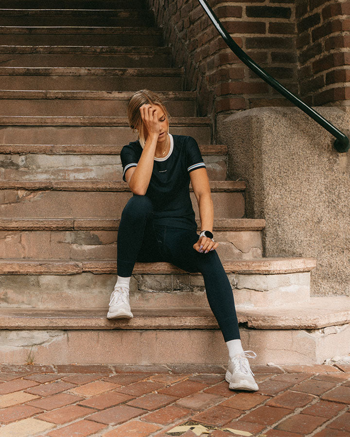 Utö Ladies Race T-Shirt Navy T-shirt YMR Track Club