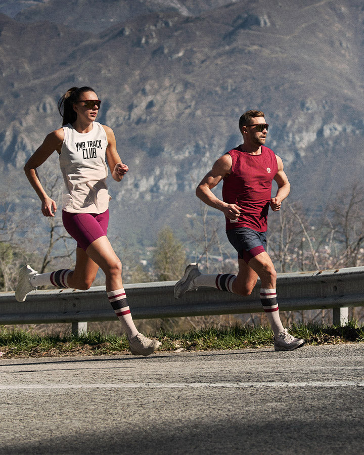 Söder Mälarstrand Vest Burgundy Singlet YMR Track Club   