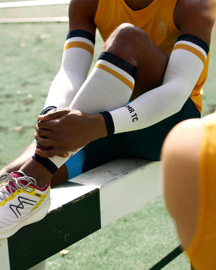 Bäckaryd Calves Off-White/Ochre  YMR Track Club   