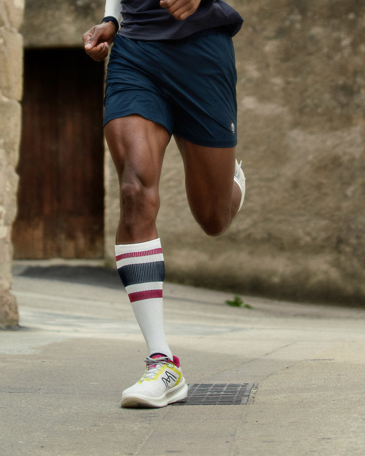 Åsunden Compression Socks Off-White/Navy Socks YMR Track Club   