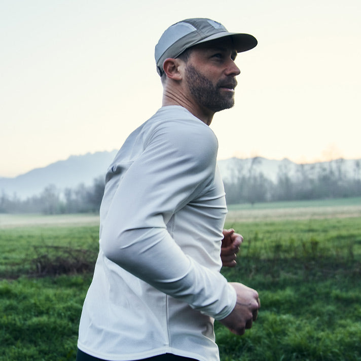 Lysekil Men's Long Sleeve Running Top White. YMR Track Club