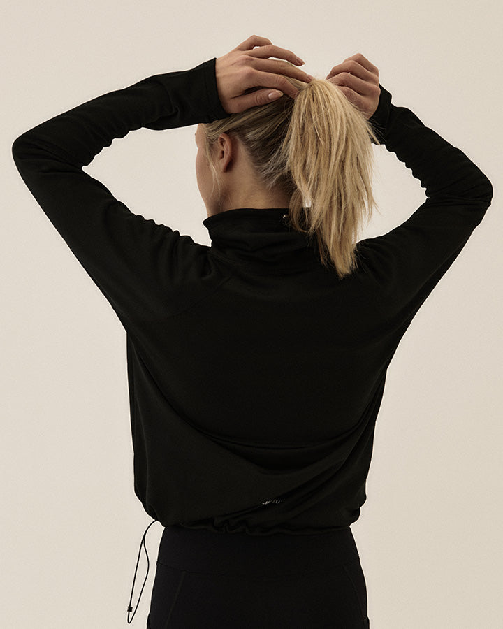Åsunden Lds Funnel Neck Black Long Sleeve YMR Track Club